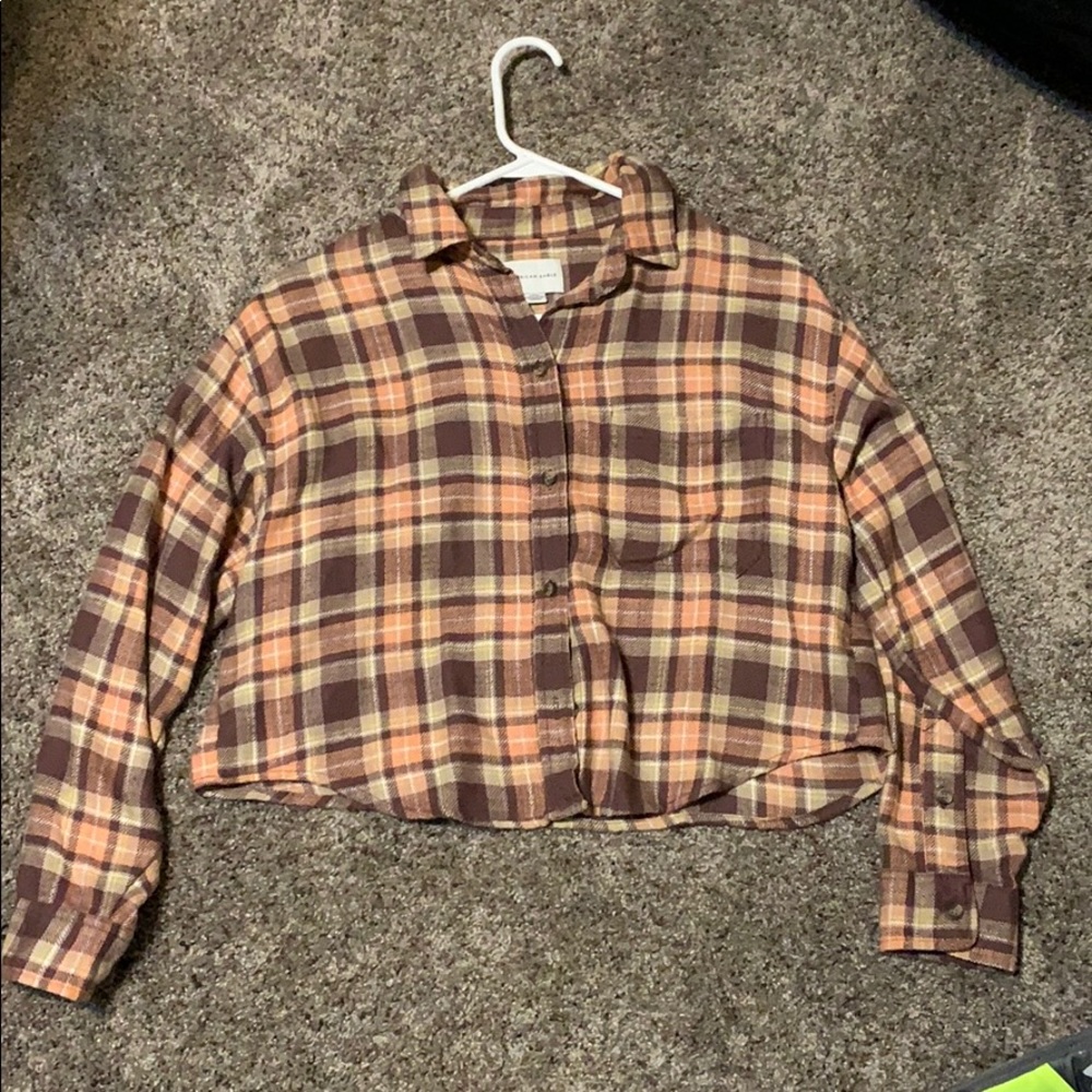 AE cropped flannel